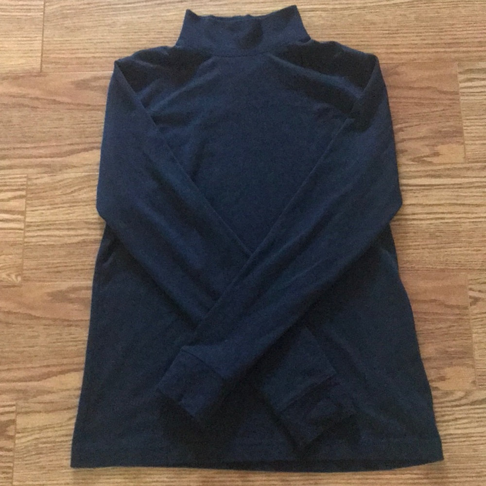 Never worn Lands End navy turtleneck